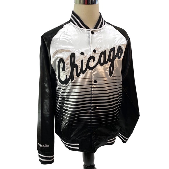 mitchell and ness chicago bulls varsity jacket